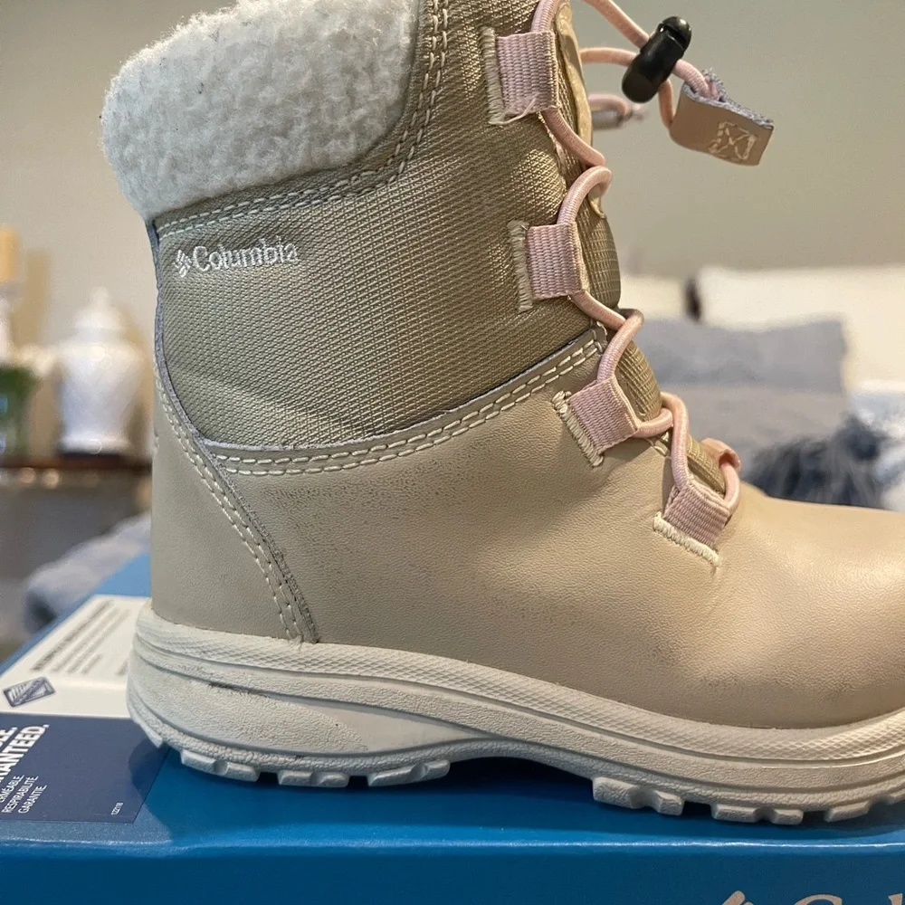 Columbia Kids' Moritza Boots - Beige and Pink